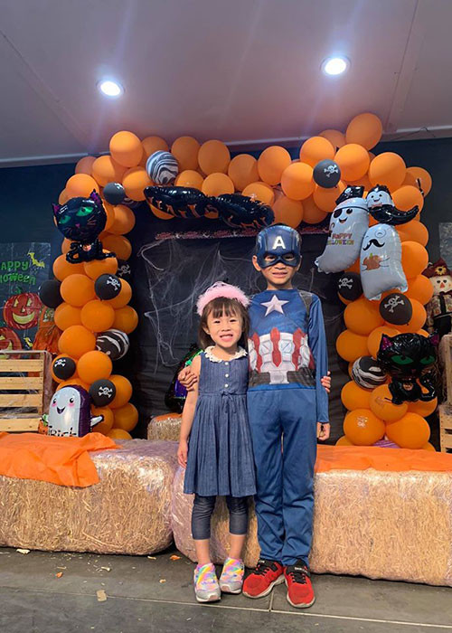 Con trai của Ngô Kiến Huy có cuộc sống đầy bình yên ở Mỹ.