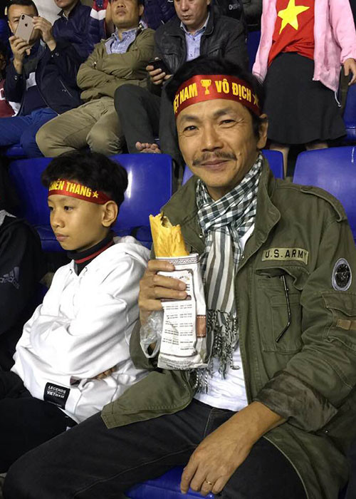 Là nghệ sĩ nổi tiếng nhưng "bố Sơn" của "Về nhà đi con" vẫn sống giản dị.