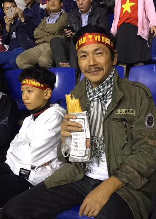 Là nghệ sĩ nổi tiếng nhưng "bố Sơn" của "Về nhà đi con" vẫn sống giản dị.