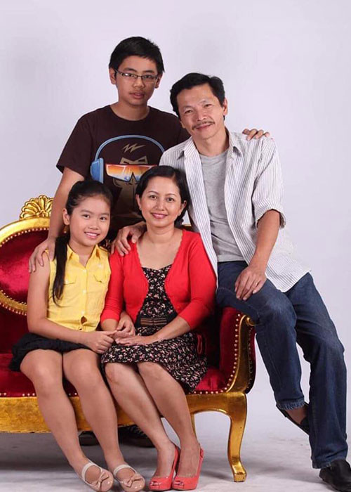 Hiện tại, nghệ sĩ Trung Anh có tổ ấm hạnh phúc bên vợ và hai con: một trai, một gái.