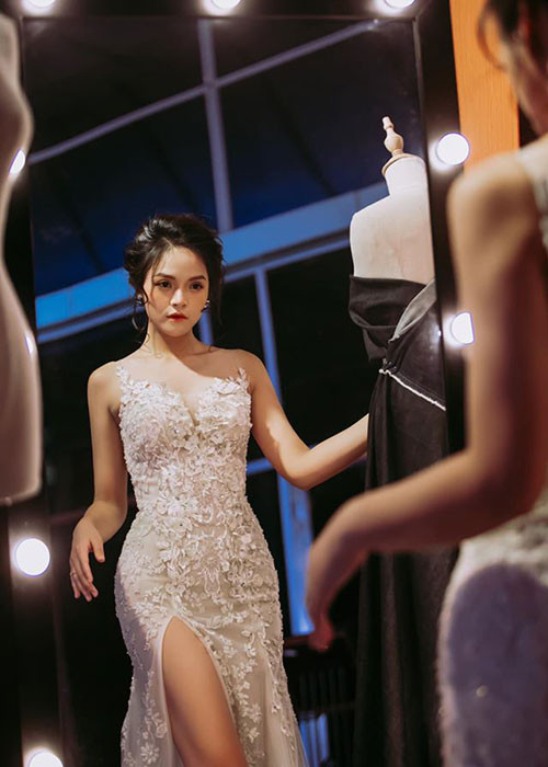 Giữa tháng 7/2019, khi bộ phim "Về nhà đi con" và nhân vật Huệ đang gây bão, Thu Quỳnh úp mở có bạn trai mới. Đến tháng 8, nữ diễn xác nhận có người yêu sau 4 năm ly hôn Chí Nhân. Hiện tại, Thu Quỳnh làm mẹ đơn thân.