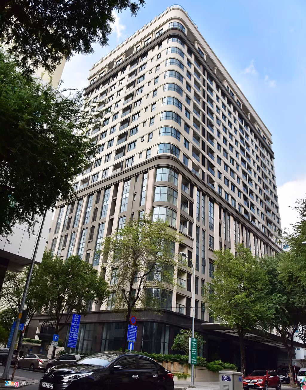 Dự án có quy mô hơn 100 căn hộ và khoảng 70 căn Office-tel. Năm 2018, nơi này có mức giá 3.500-7.000 USD/m2.