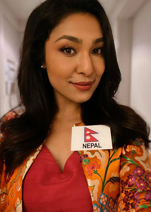 Đại diện Nepal lại thắng giải Người đẹp truyền thông.