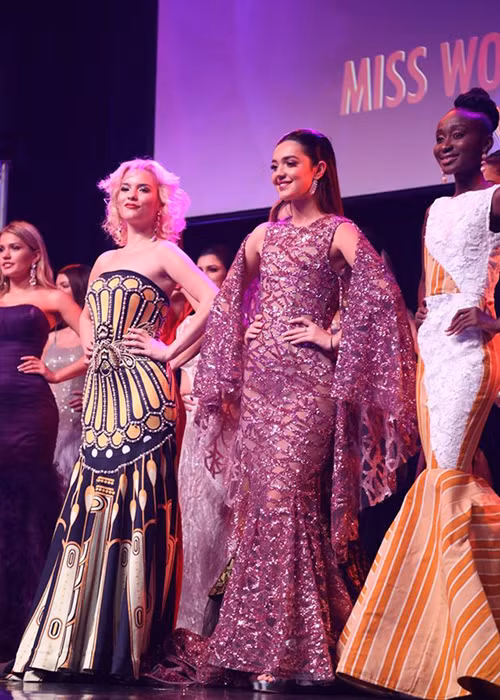 Chung kết cuộc thi Hoa hậu Thế giới 2019 diễn ra lúc 21h ngày 14/12 (giờ Việt Nam). Đương kim hoa hậu Vanessa Ponce sẽ trao vương miện cho người kế nhiệm.