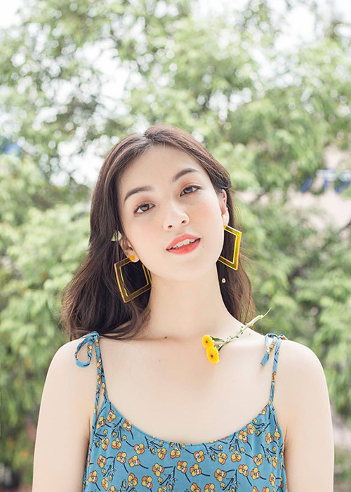 Trên phim, Thảo Tâm có tạo hình già hơn tuổi thật.