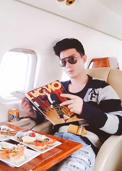 Được biết, cách đây 5 năm, Nathan Lee từng hẹn hò một siêu mẫu người gốc Croatia.