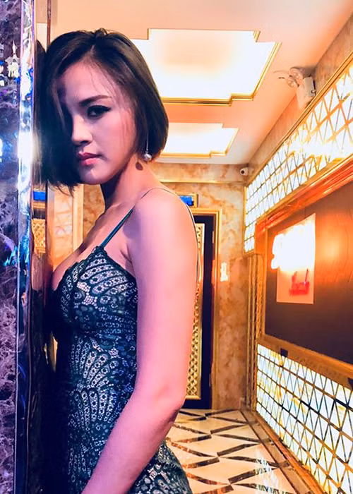 Nhờ lợi thế vóc dáng, Thu Quỳnh gây ấn tượng khi vào vai cô gái làng chơi trong bộ phim "Quỳnh búp bê" gây sốt năm 2018.