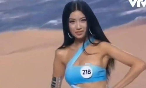 Giam khao Vu Thu Phuong benh vuc Thuy Van giua on ao lo nguc