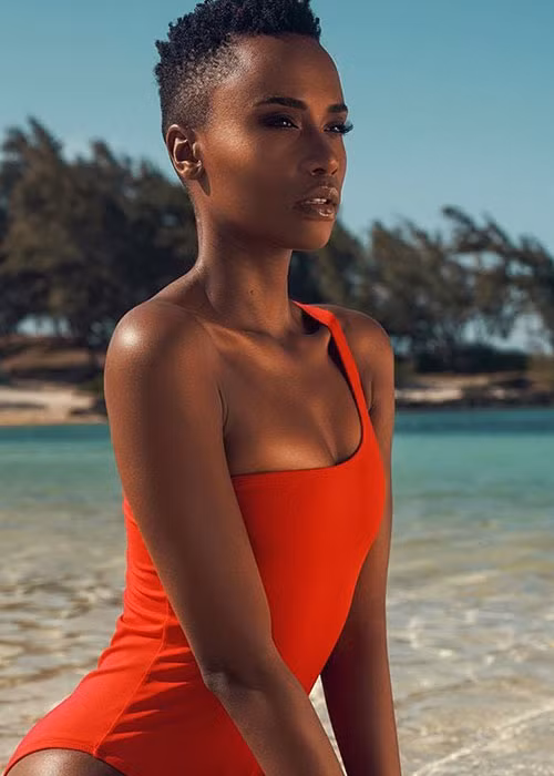 Duong cong gay me cua tan Hoa hau Hoan vu The gioi 2019