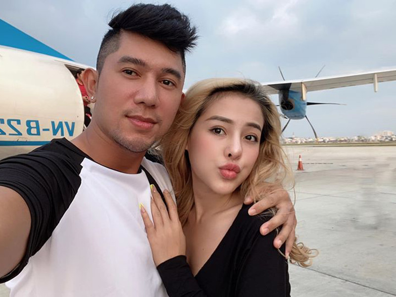 Khi Ngân 98 bị lộ clip nóng, Lương Bằng Quang cho biết, tình cảm của cả hai không hề bị tác động.