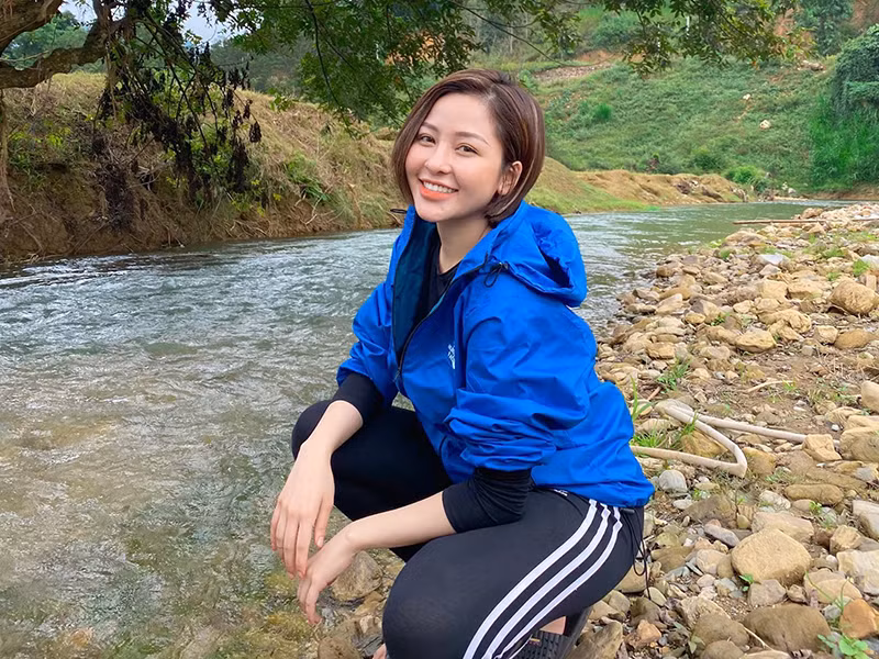 Giữa tháng 7/2019, hot girl đến từ Thanh Hóa đã xuất hiện trở lại với bức ảnh mới trên trang cá nhân Instagram.