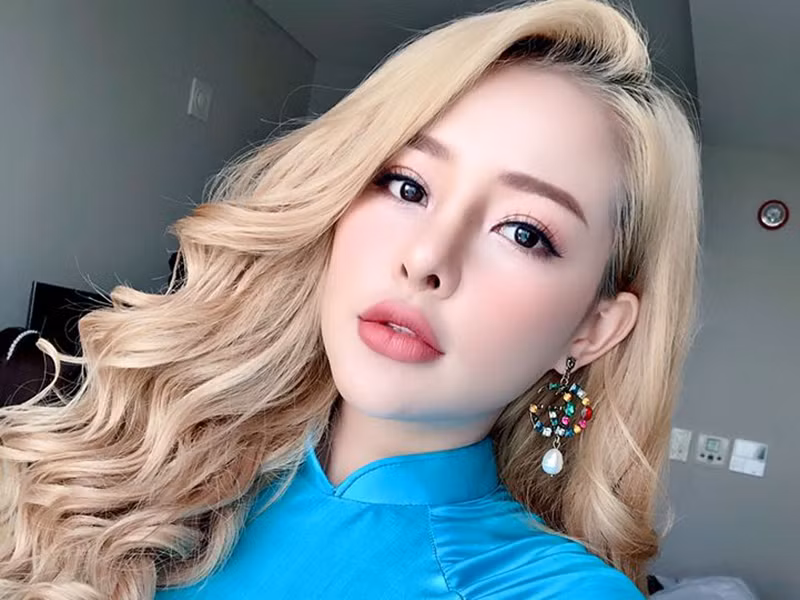 Mới đây, hot girl Ngân 98 bị lộ clip nhạy cảm. Không để mọi người phải đồn đoán, cô thừa nhận là nhân vật trong clip.