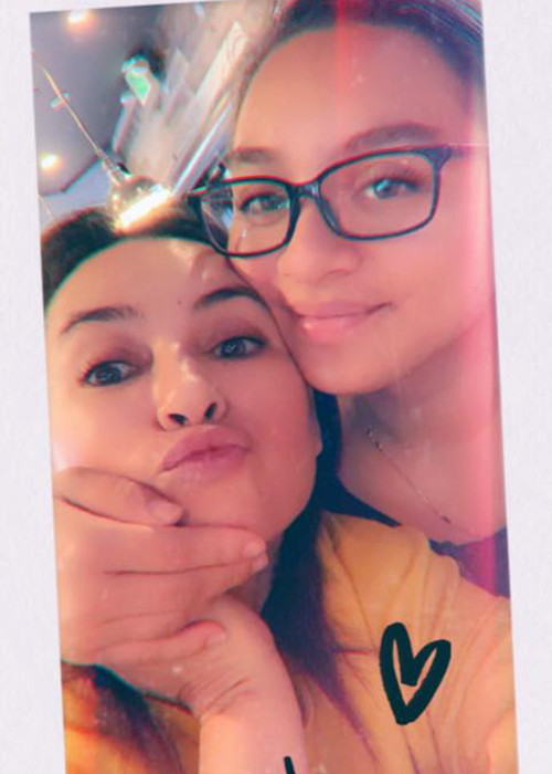 Cuộc sống sau 2 năm lộ diện của con gái Phi Nhung vẫn đầy bình yên.