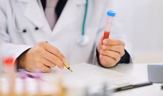 Các cơ sở y tế địa phương cũng như các BV tư nhân, nếu thấy có những trường hợp nghi nhiễm Zika, phải liên lạc lại ngay với Viện Vệ sinh dịch tễ Trung ương và Viện Pasteur TP HCM