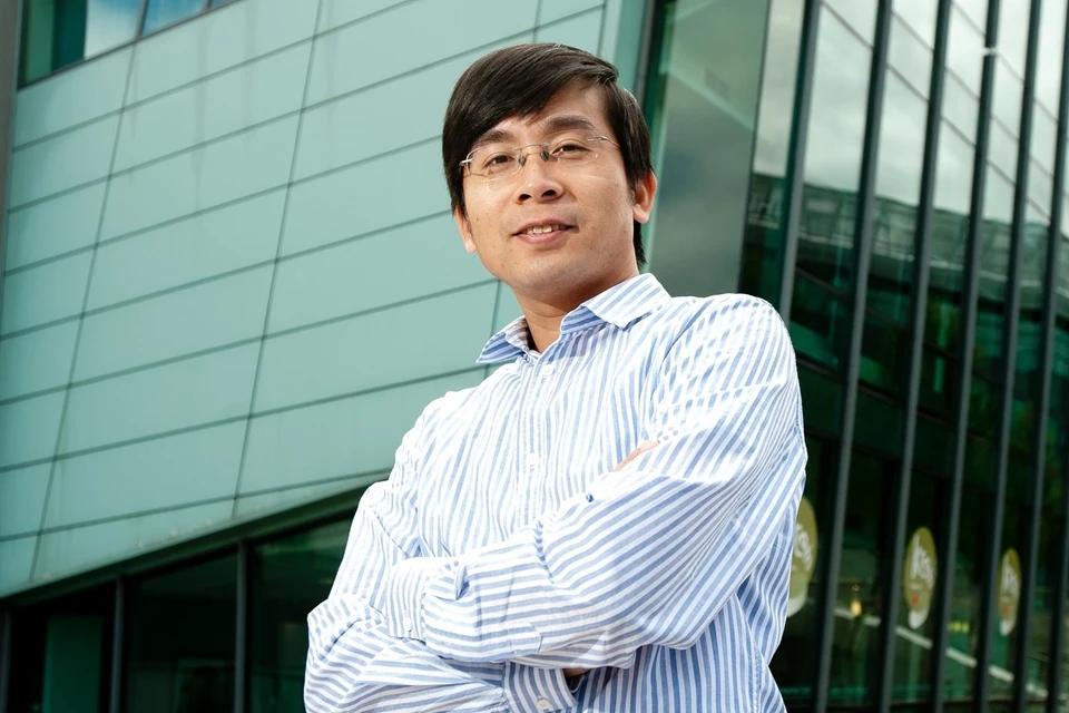 Profile “dang ne” cua GS goc Viet lam TBT tap chi bac nhat the gioi