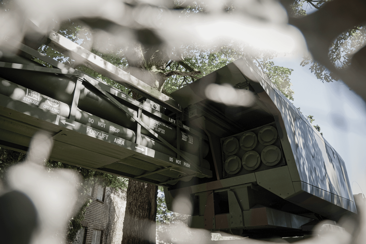 Trong tương lai, hệ thống còn có thể được trang bị các vũ khí mới mà Mỹ và NATO phát triển, gồm tên lửa hành trình phóng từ mặt đất tầm bắn hơn 370km và rocket cỡ 122mm, tầm bắn 22km.