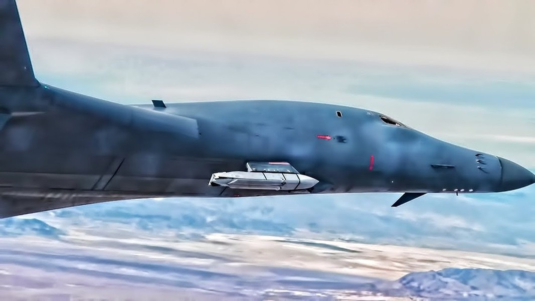 Sự quan tâm của Lầu Năm Góc đến một vũ khí như bom xuyên GBU-72/B được thúc đẩy bởi khả năng thâm nhập qua các lớp bê tông dày và những loại vật liệu khác, giữ vai trò bảo vệ các mục tiêu chiến lược.