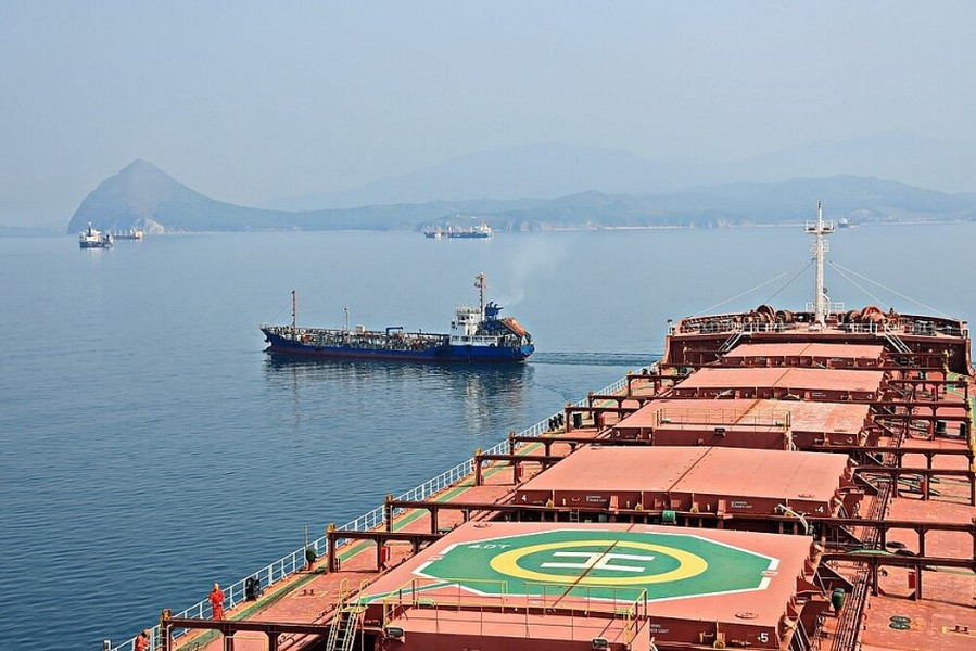 Mặc dù vậy giới phân tích lưu ý rằng ngay cả các cuộc tập trận của hạm đội Hy Lạp cũng không thể ngăn cản hoạt động vận tải dầu bị trừng phạt của Nga, quá trình trên chỉ đơn giản là bị thu hẹp lại một chút.