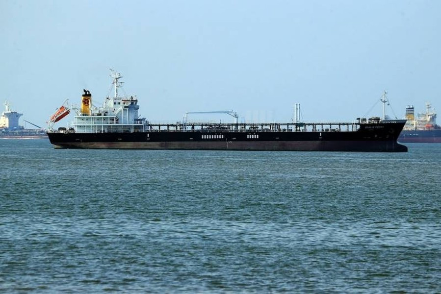 Theo nguồn tin của Bloomberg, ít nhất 7 tàu chở dầu hiện đang hoạt động trong khu vực lân cận thành phố Nador của Morrocco, với tổng khối lượng chuyên chở lên tới gần 2 triệu thùng dầu thô.