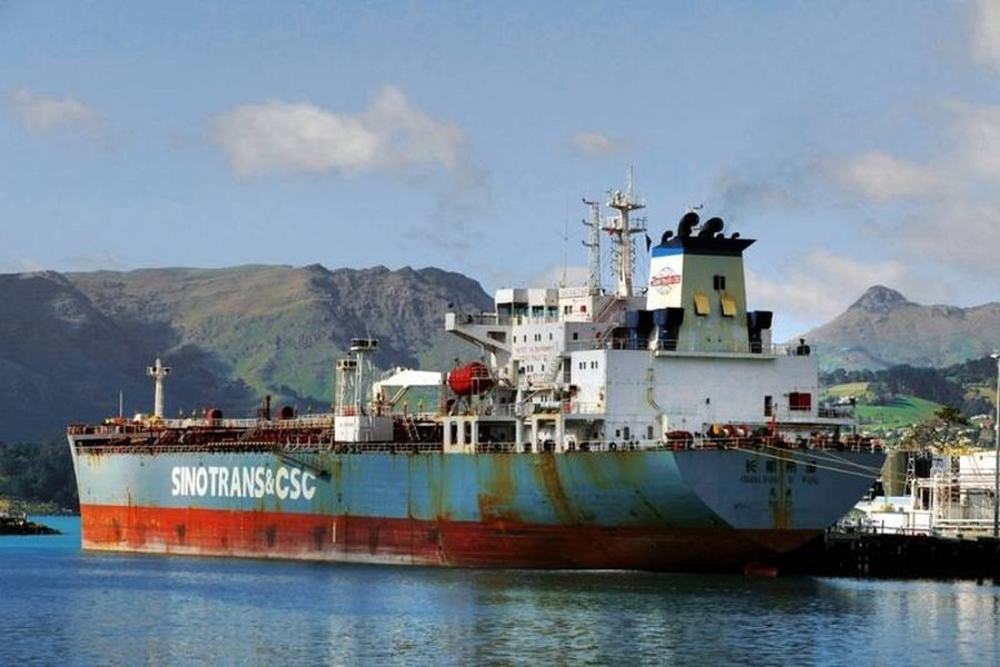 "Các hoạt động trong khu vực thành phố Nador của Morrocco bắt đầu sau khi Hải quân Hy Lạp tiến hành tập trận ở Vịnh Laconian vào tháng 5/2024 và các tàu chở dầu đang nạp dầu của Nga được đưa tới đó", hãng tin Bloomberg nhấn mạnh.