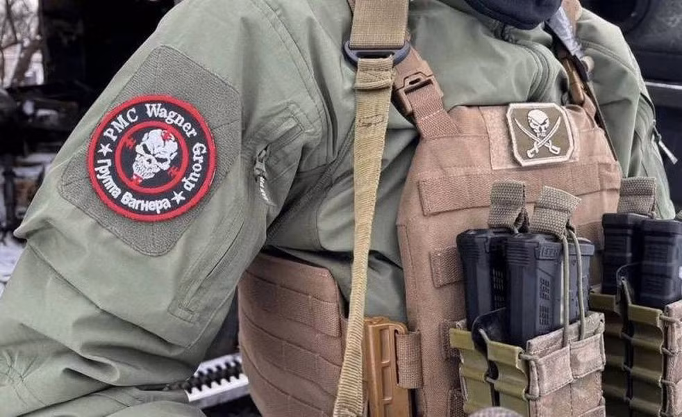 Với nỗ lực của Prigozhin và chỉ huy Dmitry Utkin (người có biệt danh Wagner, sau đó trở thành tên của PMC), một đơn vị vũ trang đặc biệt đã ra đời. Mặc dù ban đầu có quân số ít nhưng họ đã thể hiện rất tốt trong các trận chiến thời điểm 2014 - 2015.