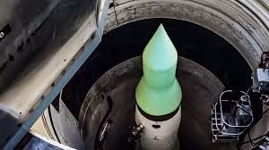 Chương trình Sentinel ra đời với mục đích cải thiện năng lực hạt nhân của Mỹ, nó sẽ hiện đại hóa bộ phận mặt đất trong bộ ba hạt nhân của quốc gia, bao gồm tên lửa đạn đạo phóng từ mặt đất, tên lửa đạn đạo phóng từ tàu ngầm và oanh tạc cơ chiến lược mang bom hạt nhân và tên lửa. Mục tiêu chính của chương trình không phải là tấn công mà là ngăn chặn đối thủ bằng cách đe dọa một sự đáp trả hạt nhân mạnh mẽ và vô hiệu hóa khả năng quân sự của đối thủ.