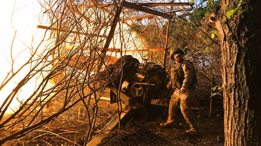 Quan Nga tan cong khoang 80 vi tri phao binh da chien Ukraine