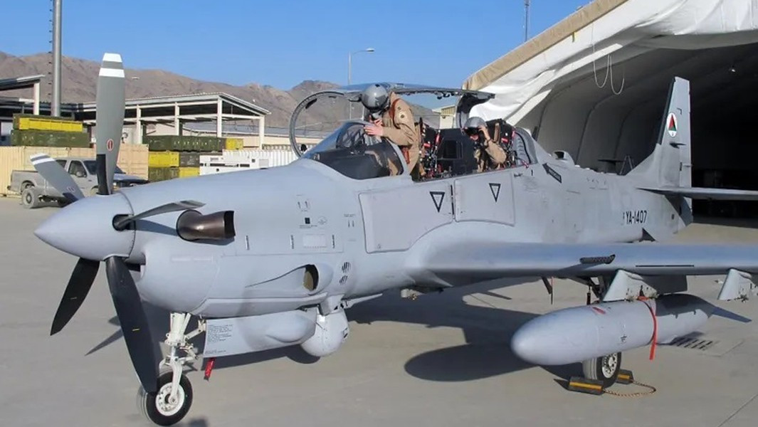 Để so sánh, vào năm 2022, Romania đã mua 32 tiêm kích F-16 được rút ra khỏi biên chế Không quân Na Uy với giá 388 triệu euro, tức là 12,1 triệu đô la cho một chiếc máy bay chiến đấu đa năng rất mạnh.