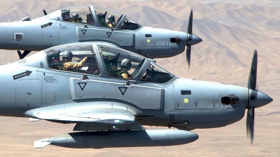 Ngoài ra cũng nên xem xét báo giá hiện hành cho A-29 Super Tucano sản xuất mới. Ví dụ vào năm 2017, Nigeria đã đặt mua 12 máy bay với giá 593 triệu USD, tức là 49,4 triệu USD cho một chiếc.