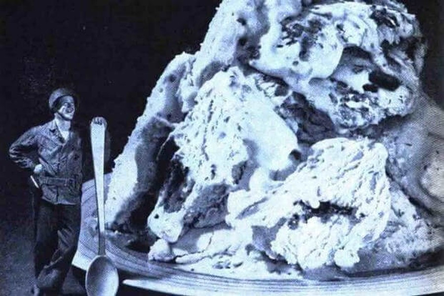 Trong bối cảnh đó, một giải pháp để giúp nâng cao tinh thần thủy thủ bất ngờ xuất hiện: kem.