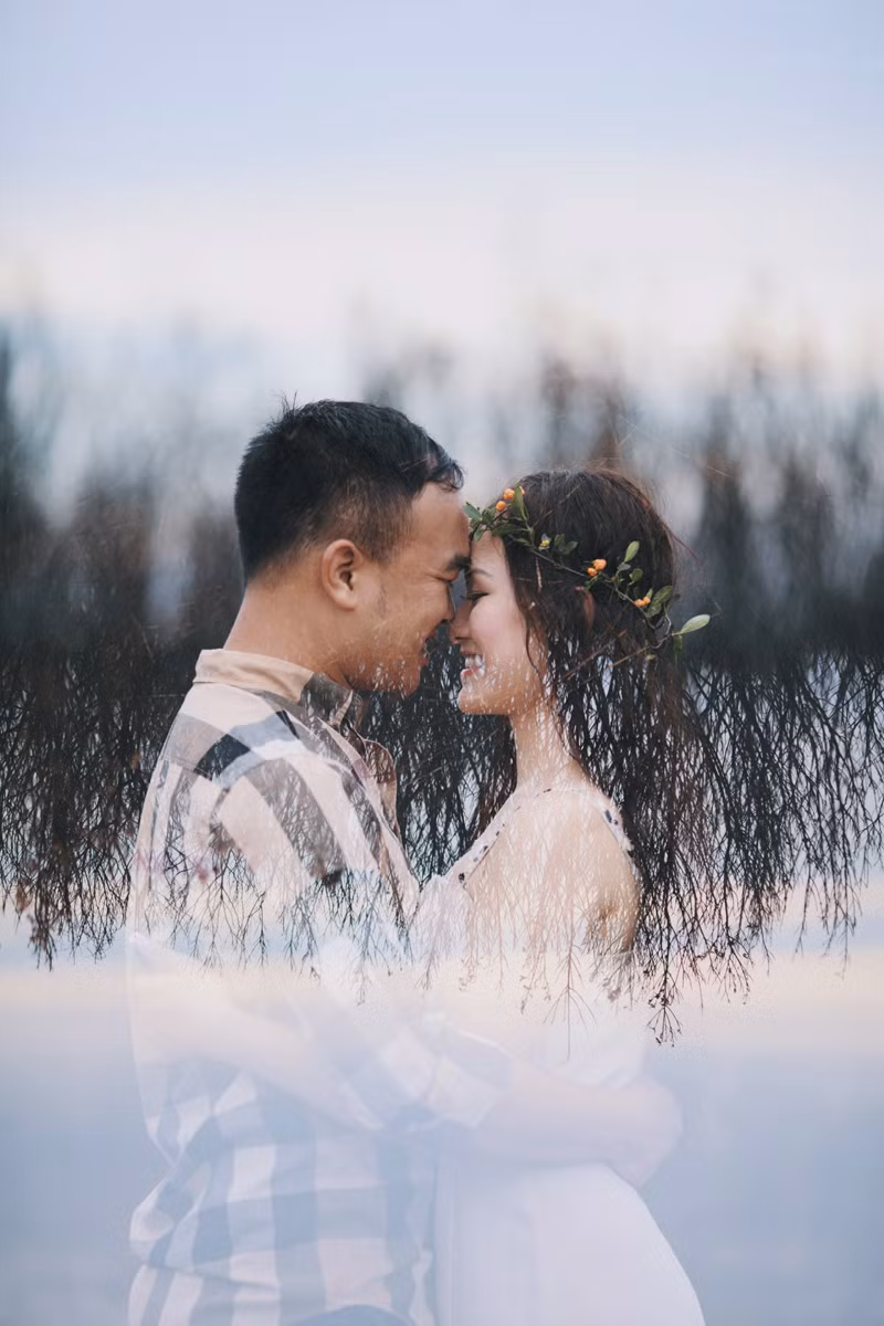 “Quá ưng ý với khung cảnh thiên nhân ấn tượng nên tôi đã quyết định sử dụng chính những nét đặc biệt này để làm điểm nhấn cho bộ ảnh, kết hợp với loạt ảnh chồng hình lạ mắt”, nhiếp ảnh gia Hải Lê Cao chia sẻ.