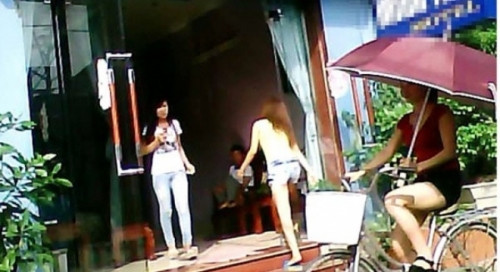 Boc me ma so “chan dai” cua gai mai dam Do Son