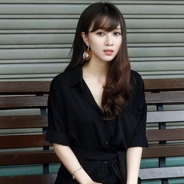 Ngắm ngoại hình long lanh của hot girl Hải Phòng Jenny Hải Anh.