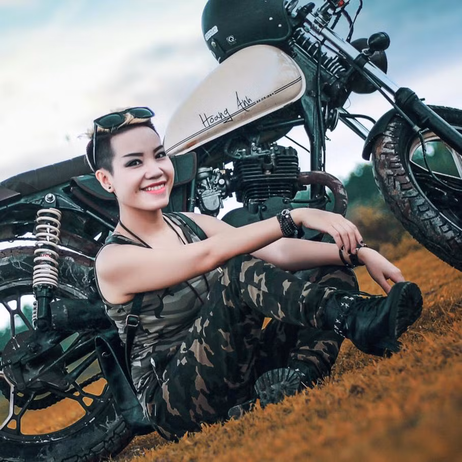 Hình ảnh đời thường đầy cá tính của chị Vân Anh.