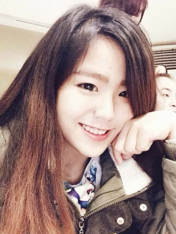 Câu chuyện giảm cân được Minh Châu chia sẻ trên trang cá nhân kèm theo những hình ảnh trước và sau khi giảm cân để làm bằng chứng thuyết phục mọi người. Với quyết tâm lớn lao, Minh Châu được rất nhiều bạn bè, dân mạng khen ngợi, khâm phục và xin kinh nghiệm giảm cân, cải thiện vóc dáng.