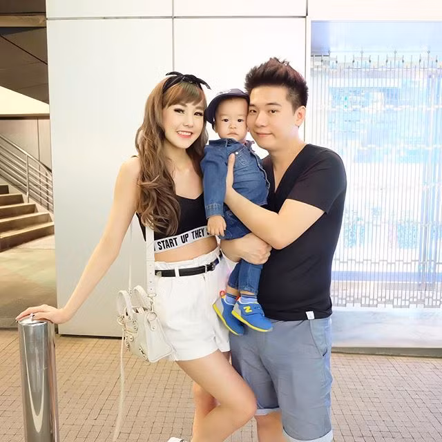 Mint thực chất cũng không phải là một gương mặt quá xa lạ trên cộng đồng mạng Thái Lan. Với nhan sắc, ngoại hình trẻ hơn nhiều so với độ tuổi ngoài 20 của mình, Mint sở hữu một tài khoản Instagram có khá nhiều người theo dõi.