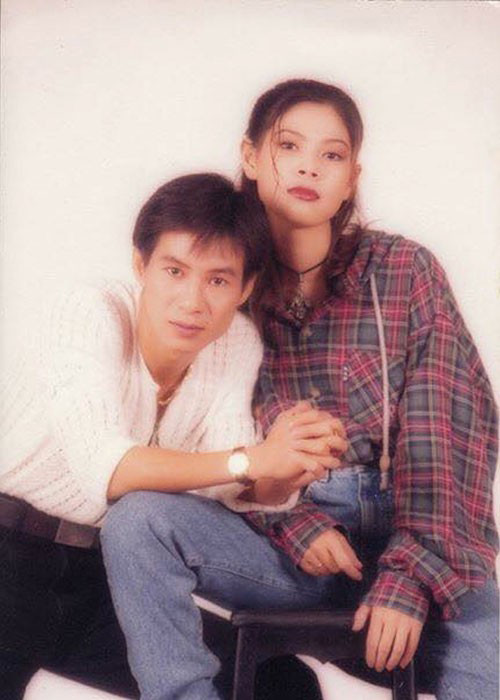 Trước khi trở thành đạo diễn triệu đô, Lý Hải vốn là ca sĩ nổi tiếng. Năm 1993, nhờ khả năng hát và vũ đạo điêu luyện, anh trở nên nổi tiếng. Tuy nhiên, năm 1996, tên tuổi của anh bị lu mờ bởi cơn sốt Làn Sóng Xanh.