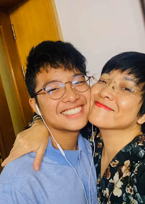 Diện mạo của Tít được khen điển trai.