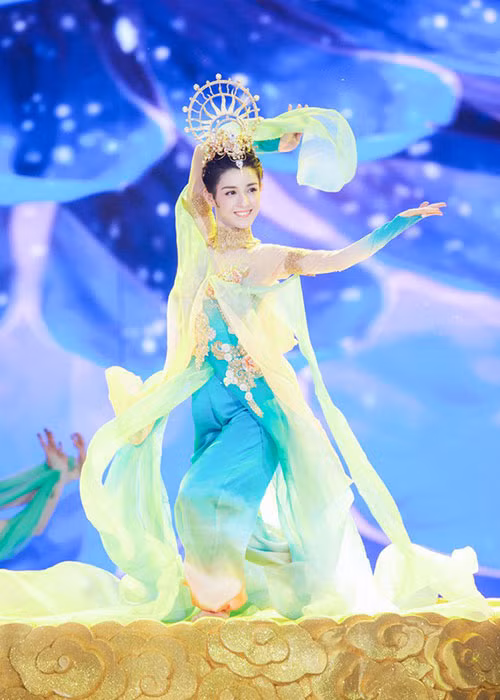 9x được cư dân mạng dành tặng danh xưng “Thần tiên muội muội”.