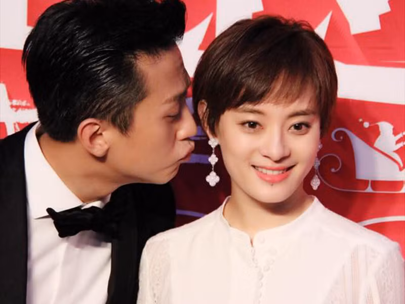 Nam diễn viên luôn giúp vợ chăm sóc con cái.