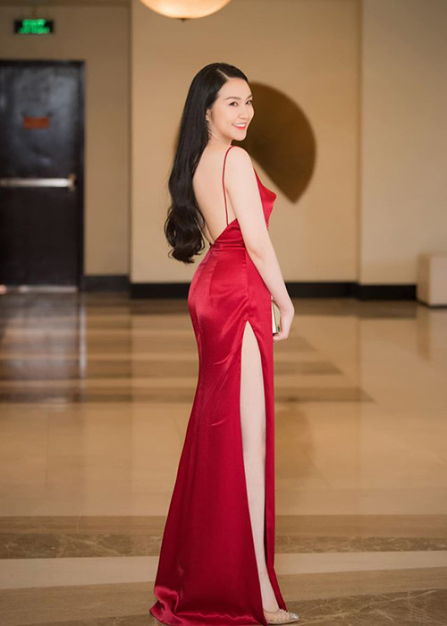 Từ "trai đào hoa", Tuấn Hưng trở thành người đàn ông mẫu mực của gia đình. Nhiều người khen ngợi Hương Baby đã "trói chân" thành công Tuấn Hưng.