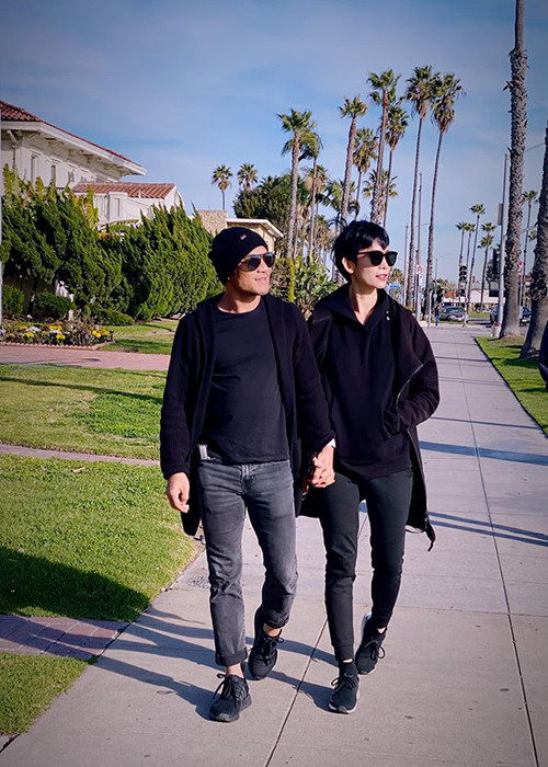 Cặp đôi tận hưởng kỳ nghỉ trăng mật ở xứ cờ hoa.