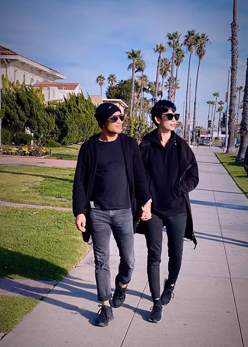 Cặp đôi tận hưởng kỳ nghỉ trăng mật ở xứ cờ hoa.