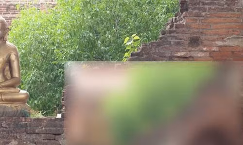 Phan no clip nong cua du khach Y quay tai khu di tich Phat giao Bagan