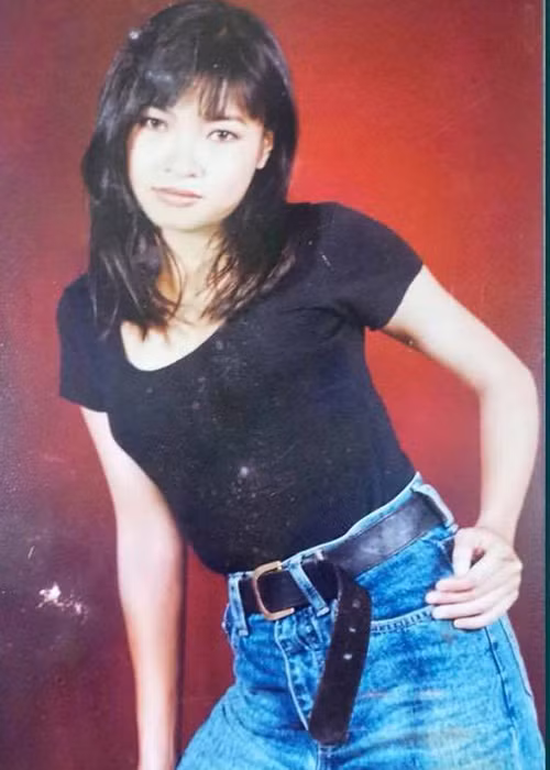 Năm 1993, được giúp đỡ của nhạc sĩ Bảo Phúc và tay guitar bass Lý Được, Phương Thanh trở thành gương mặt quen thuộc của các vũ trường có tiếng bấy giờ. Ảnh: Tiền Phong