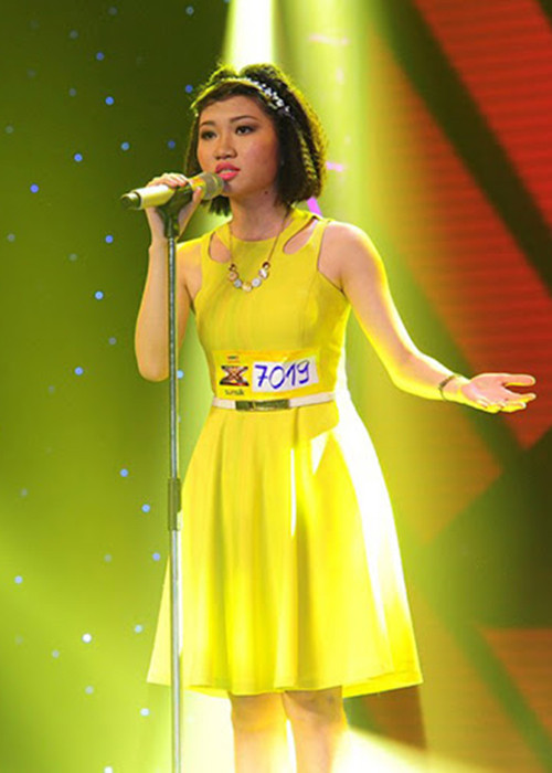 Orange tên thật là Khương Hoàn Mỹ. Năm 2014, cô tham gia chương trình Nhân tố bí ẩn. Sau khi về đội Hồ Ngọc Hà, Orange sớm dừng chân ở top 12.