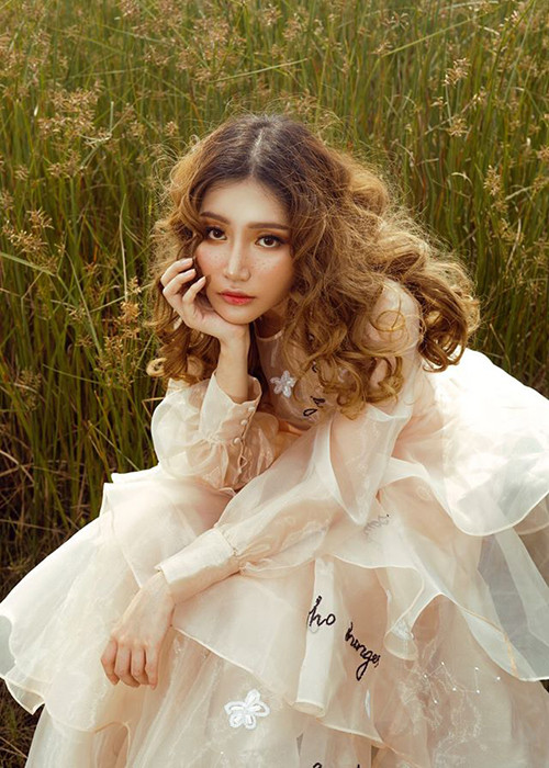 Sau "Người lạ ơi", Orange tiếp tục gây chú ý khi tung ca khúc "Tình nhân ơi", "Chân ái".