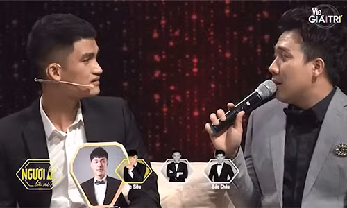 Sao Viet mang dong nghiep ra dua qua tron: Thieu hai huoc, thua vo duyen!-Hinh-2