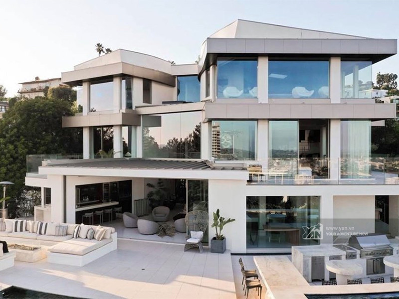 Hồi cuối năm 2019, Nathan Lee tậu biệt thự trị giá đến 380 tỷ ở Los Angeles, Mỹ chỉ để nghỉ dưỡng. Ảnh: Yan