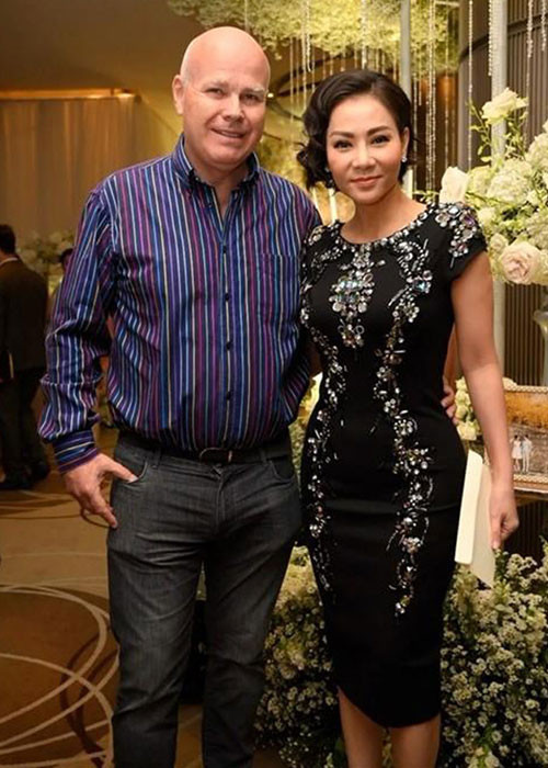 Thu Minh luôn được ông xã chiều chuộng.